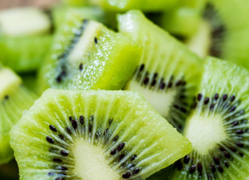 Kiwi Kravings: Can Your Fluffy Companion Indulge in This Exotic Treat?